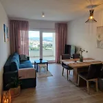 Duje Toni * Makarska