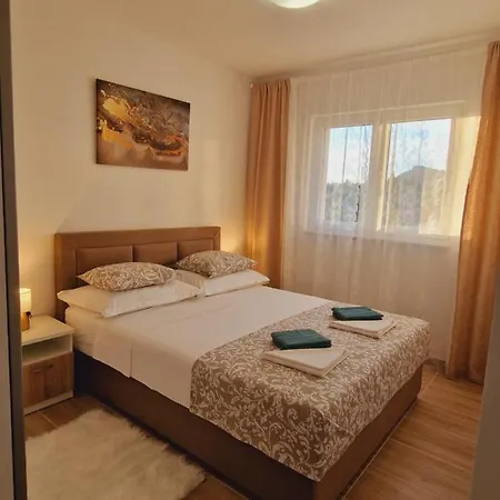 Duje Toni Apartmán Makarská