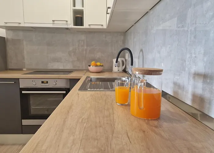 Duje Toni Макарска