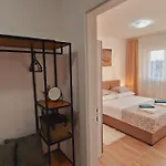 Duje Toni Lägenhet Makarska