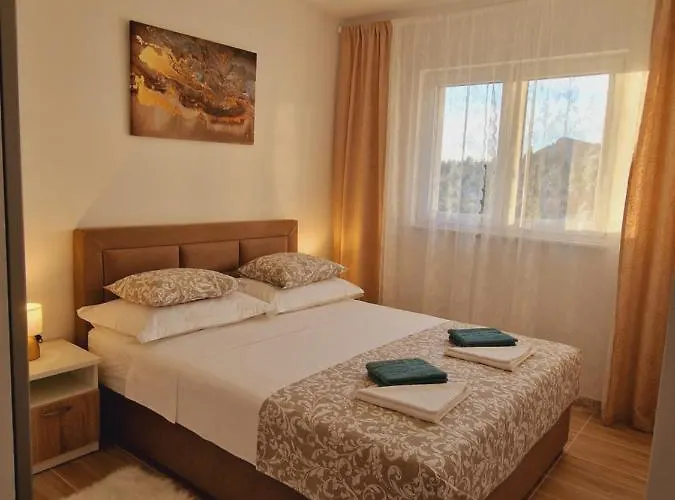 Duje Toni Apartment Makarska