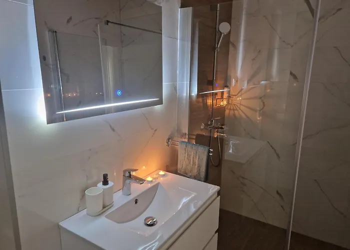 Duje Toni Apartment Makarska