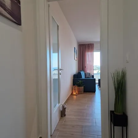 Duje Toni マカルスカ